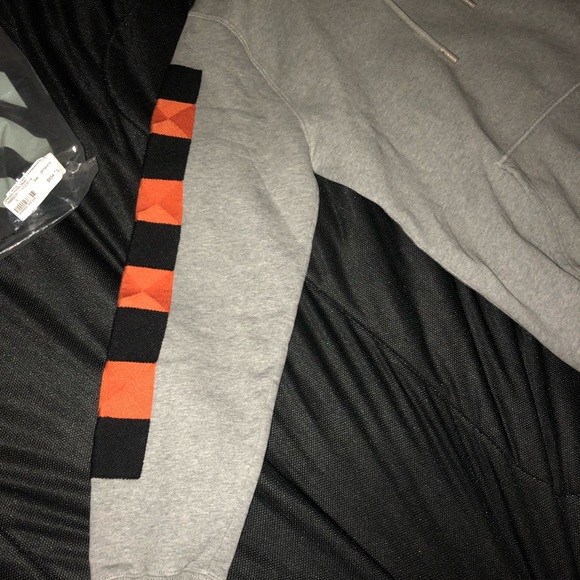 Off-white checkered hoodie - Picture 5 of 8